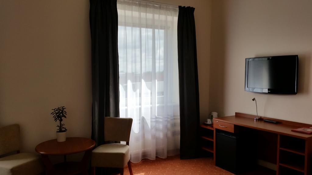 Hotel Gorski Pruszcz Gdanski Exterior photo